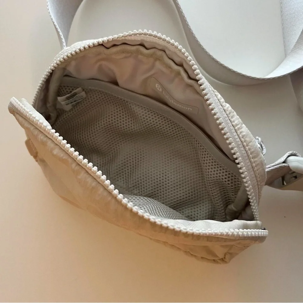 Lululemon Light Ivory Everywhere Crossbody Bag - Picture 3 of 3